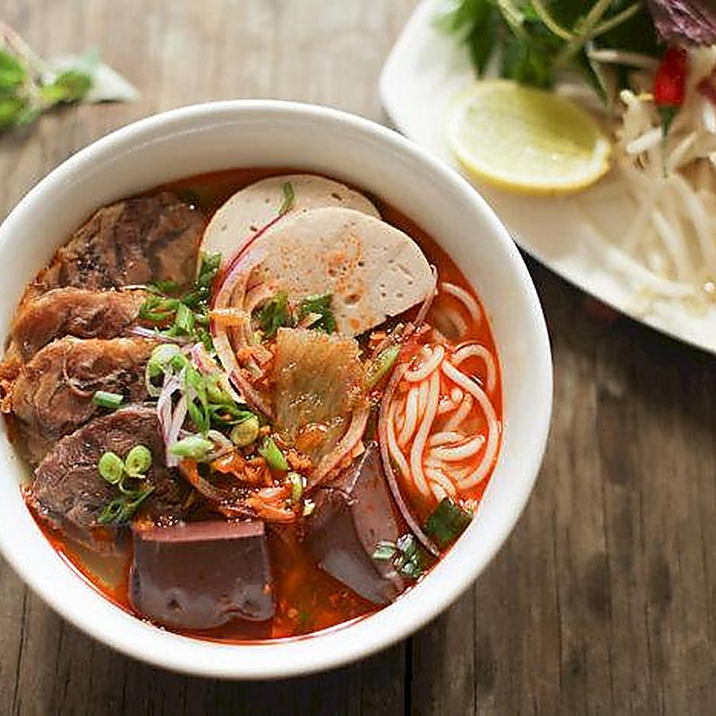 quán bún bò ngon nhất Huế