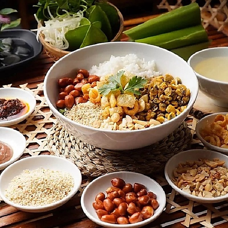 ý nghĩa cơm hến trong văn hóa Huế